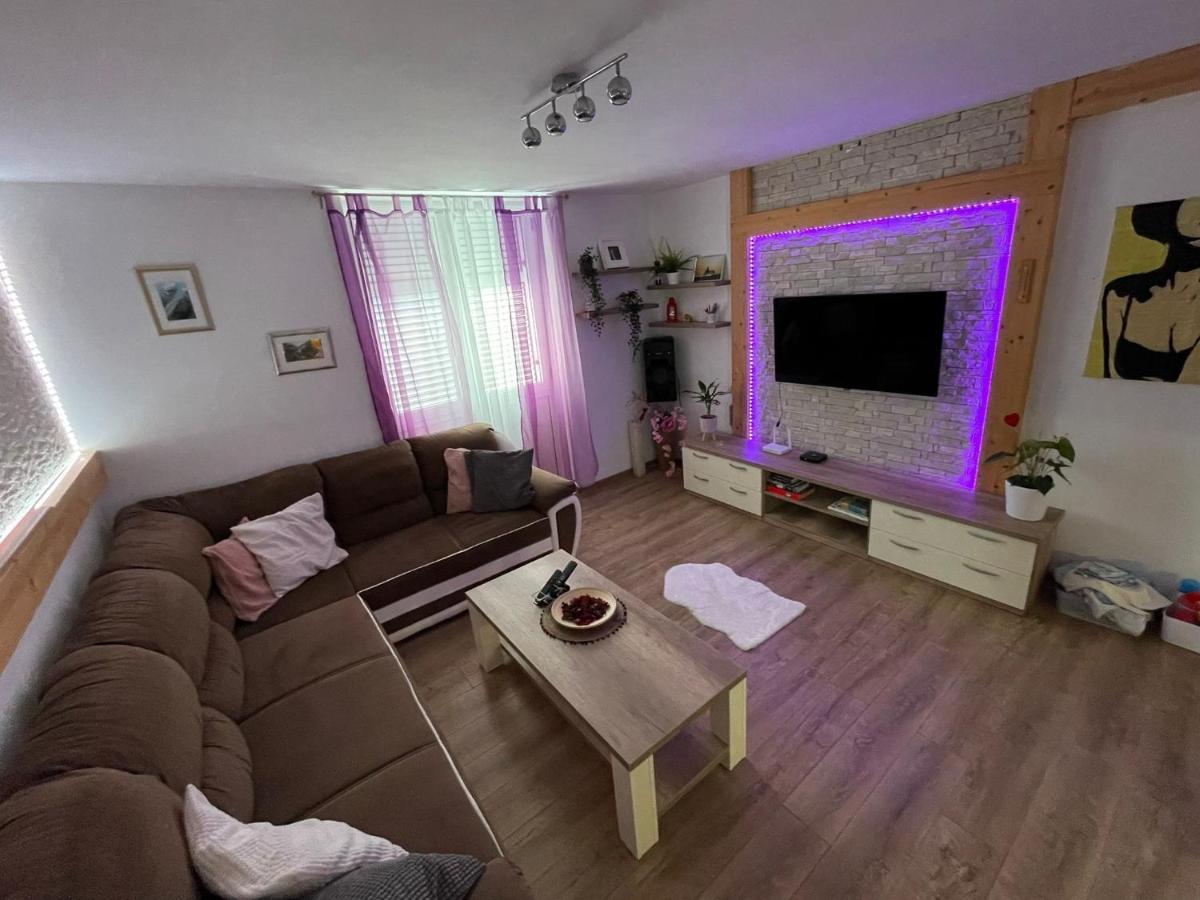 Appartement Apartman Nera à Ploce  Extérieur photo