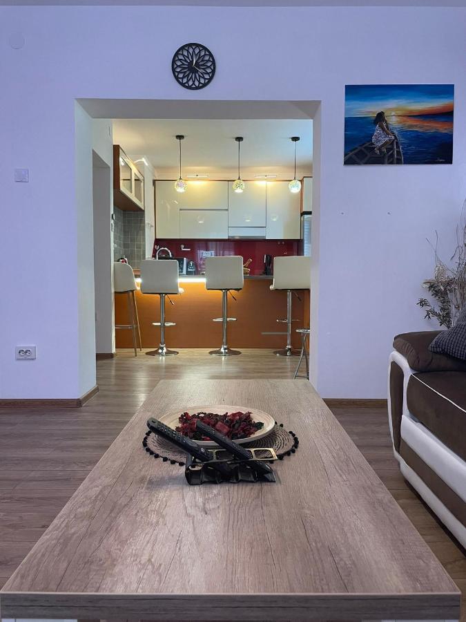 Appartement Apartman Nera à Ploce  Extérieur photo