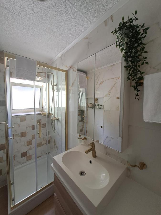 Appartement Apartman Nera à Ploce  Extérieur photo