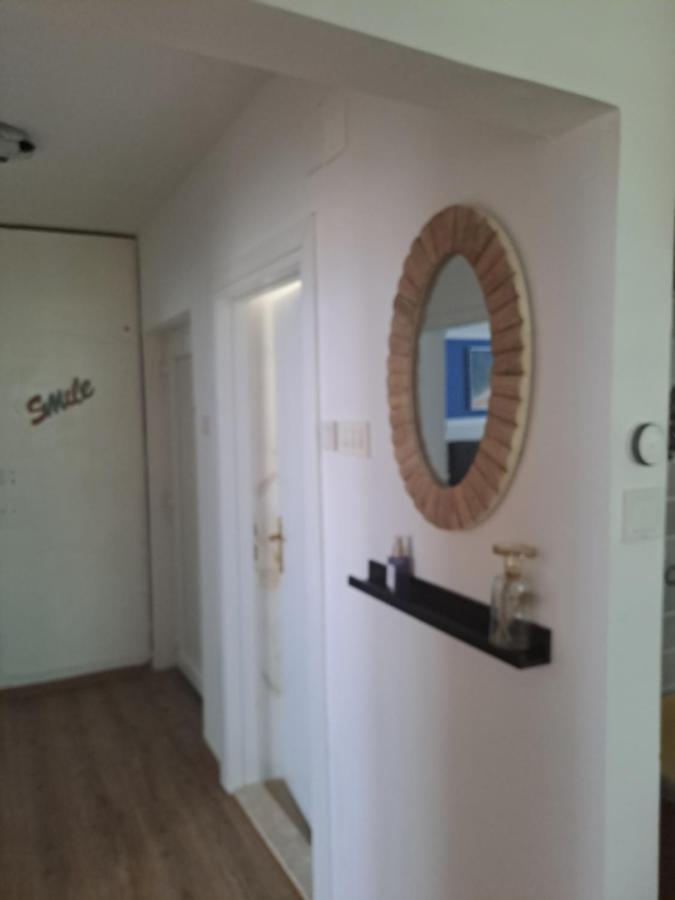Appartement Apartman Nera à Ploce  Extérieur photo